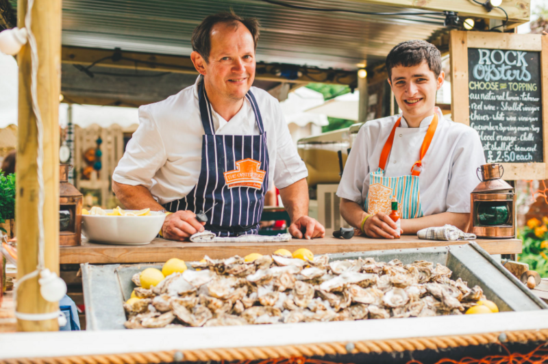 Oyster_Shucking_Bar